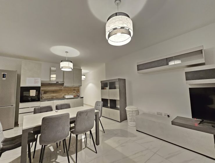 Beautifully styled 2-bedroom Valletta–Sliema Ferry