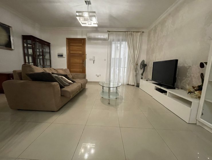 Modern 2-bedroom apartment located at Parisio